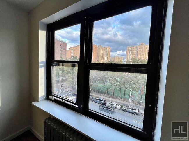 AMSTERDAM AVENUE in New York, NY - Foto de edificio - Building Photo