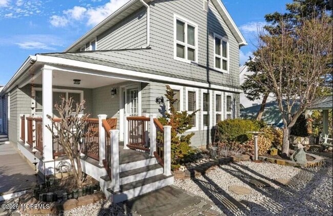 property at 106 Surf Dr