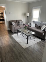 704 Avery Ave, Unit 2 in Syracuse, NY - Building Photo