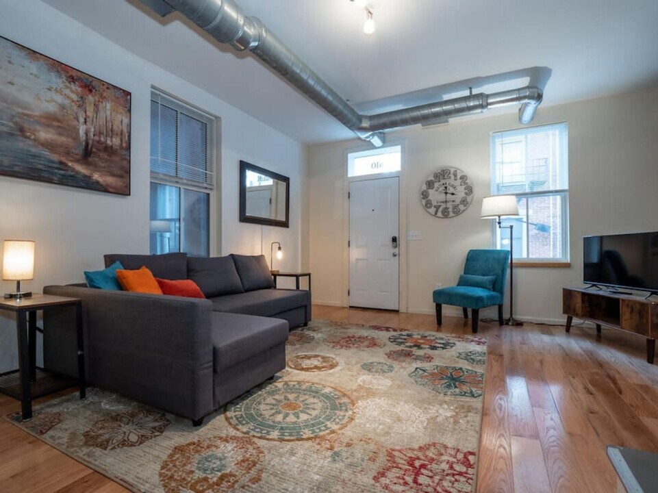 1610 Pleasant St in Cincinnati, OH - Foto de edificio