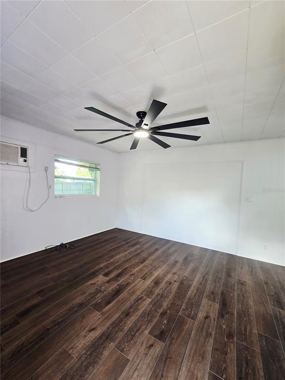 1300 77th Ave N in St. Petersburg, FL - Building Photo - Building Photo