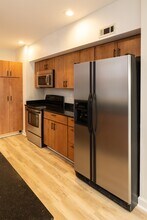 704 S Highland Ave in Baltimore, MD - Building Photo - Building Photo