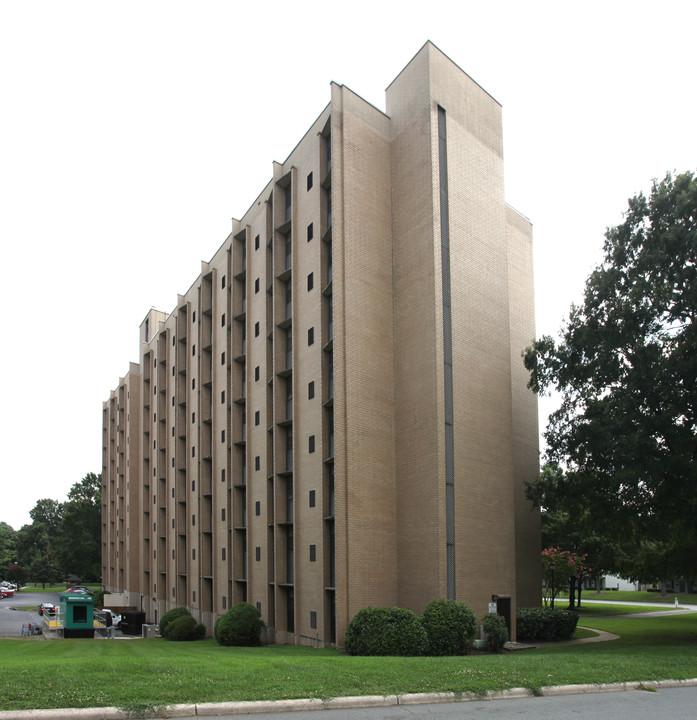 Hall Towers in Greensboro, NC - Building Photo