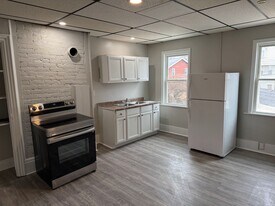 1932 Lowrie St in Pittsburgh, PA - Building Photo