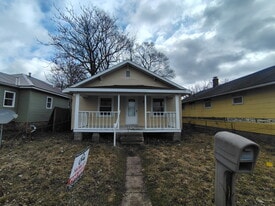 2322 S Mulberry St in Muncie, IN - Building Photo