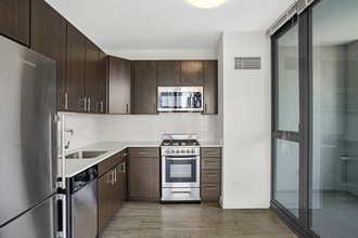 613 N Wells St in Chicago, IL - Building Photo - Building Photo