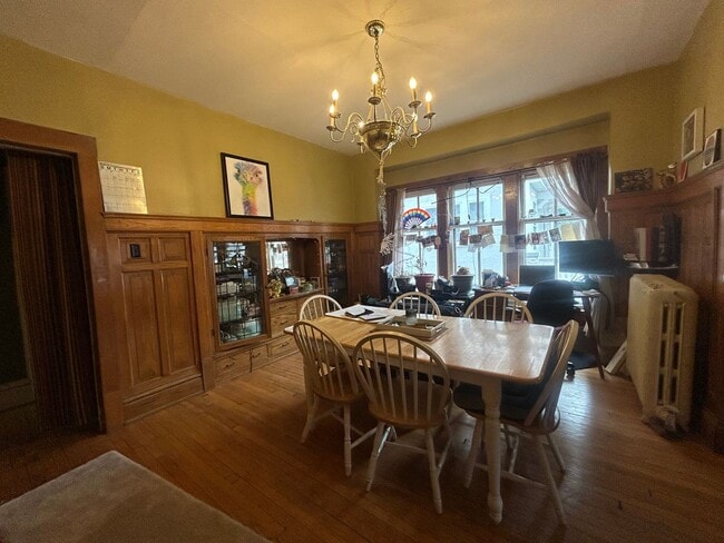 property at 2312 E Park Pl