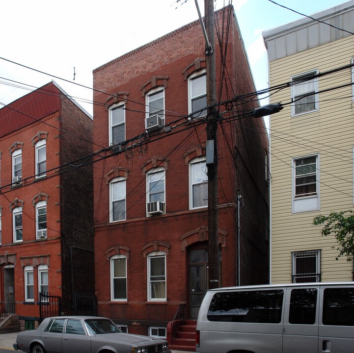 125 Union St in Newark, NJ - Building Photo