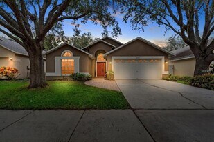 2522 Clareside Dr in Valrico, FL - Building Photo