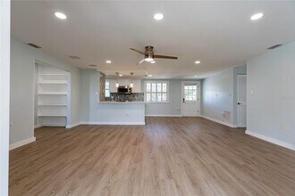 5923 Briarwood Ave in Sarasota, FL - Building Photo - Building Photo