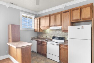 Aura on 14th in Birmingham, AL - Building Photo - Interior Photo