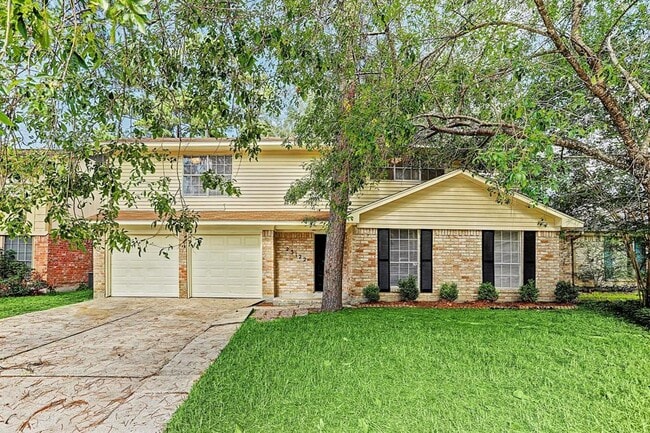 property at 23122 Dew Wood Ln