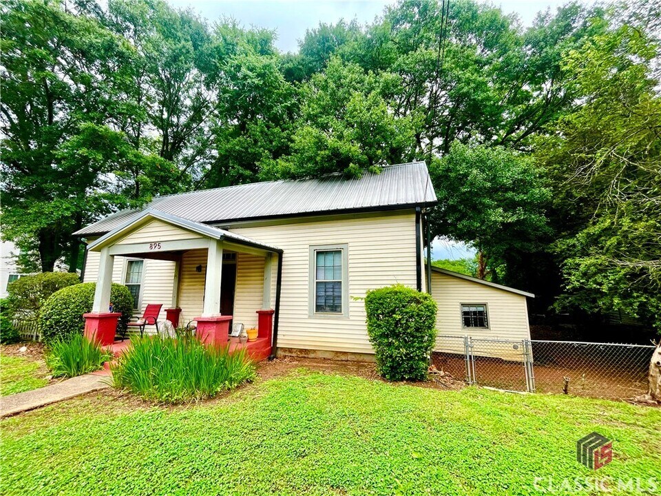 895 Oconee St in Athens, GA - Building Photo
