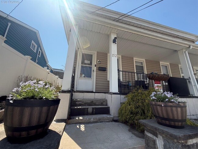 property at 152 Oliver Ave