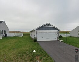 569 Perspective Pl in Hedgesville, WV - Building Photo
