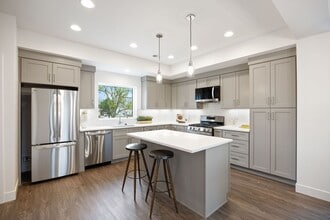 5187 Carr St in Arvada, CO - Building Photo - Building Photo