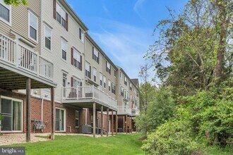 21723 Indian Summer Terrace in Sterling, VA - Building Photo - Building Photo