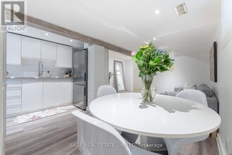 685 Euclid Ave in Toronto, ON - Building Photo - Building Photo