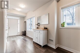27 Rachel Dr in Hamilton, ON - Building Photo - Building Photo