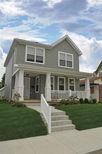 Boulevard Homes in Columbus, OH - Building Photo - Building Photo