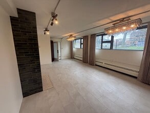 130 Linwood Ave in Buffalo, NY - Foto de edificio - Building Photo
