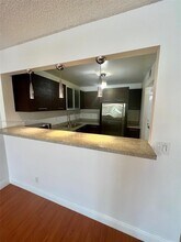 200 Leslie Dr in Hallandale Beach, FL - Building Photo - Building Photo