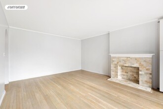 299 W 12th St in New York, NY - Building Photo - Building Photo