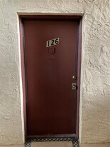 3840 N Lake Dr in Tampa, FL - Building Photo