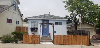 518 10th St in Pacific Grove, CA - Building Photo