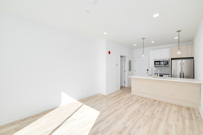 Norris Park Flats in Philadelphia, PA - Building Photo - Interior Photo