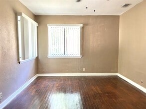 820 Denton St in Denton, TX - Building Photo - Building Photo