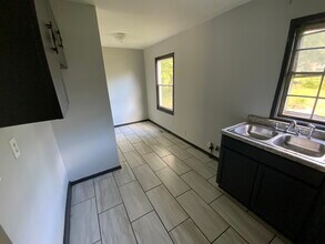 905 Southmoor Dr in Danville, IL - Building Photo - Building Photo