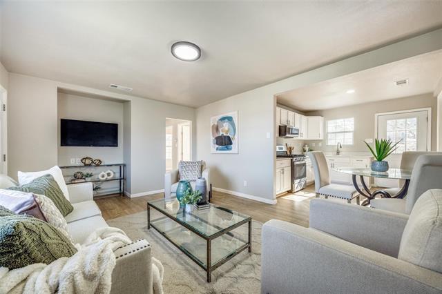 property at 708 E Gandy St
