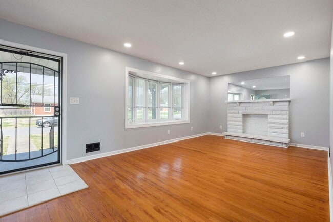 1702 Bonnyville Blvd in Louisville, KY - Building Photo - Building Photo