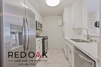 13444 Moorpark St in Los Angeles, CA - Building Photo - Building Photo