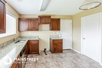 10063 Chariden Dr in Cordova, TN - Foto de edificio - Building Photo