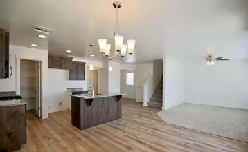 3134 Halo Ln in Saint George, UT - Foto de edificio - Building Photo