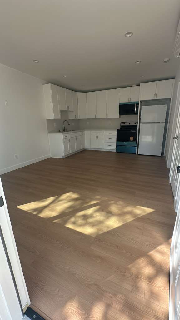 11838 Magnolia Blvd, Unit Magnolia unit in Valley Village, CA - Building Photo - Building Photo