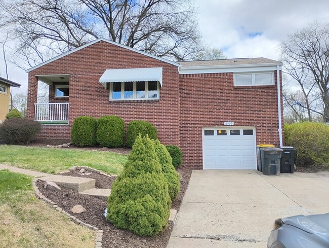 property at 5509 California Ave