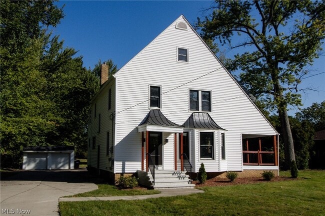 29396 Detroit Rd in Westlake, OH - Building Photo - Building Photo