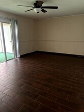 3976 Versailles Dr in Orlando, FL - Building Photo - Building Photo