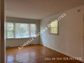726 Fairview Rd in Asheville, NC - Building Photo - Building Photo