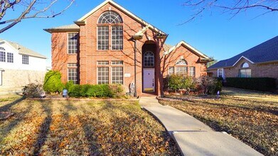912 Chestnut Ct in Murphy, TX - Building Photo - Building Photo