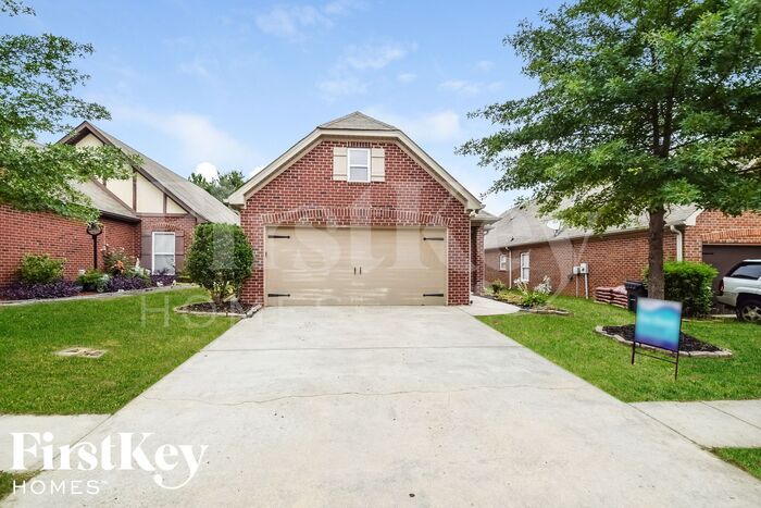 6448 Southern Trace Dr in Leeds, AL - Building Photo