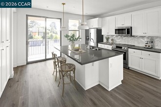 2802 Chattleton Ln in San Pablo, CA - Building Photo - Building Photo