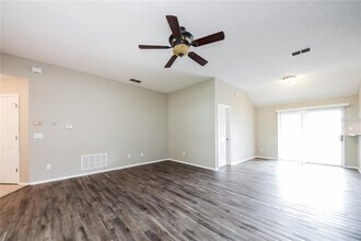 1728 Dorset Dr in Mount Dora, FL - Building Photo - Building Photo