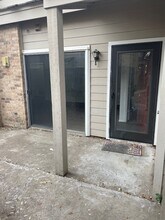 1106 Brighton Dr in Arlington, TX - Building Photo - Building Photo