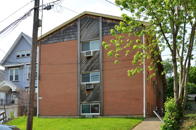 Foraker & Section in Cincinnati, OH - Foto de edificio - Building Photo