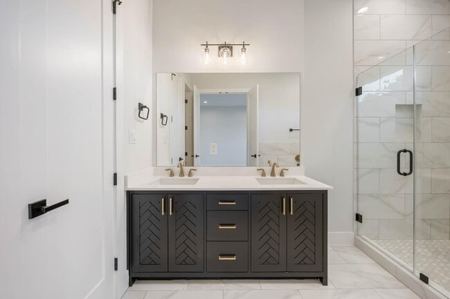 property at 6119 Campo Vista Dr