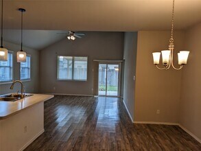 6122 Purple Iris St in Park Row, TX - Building Photo - Building Photo